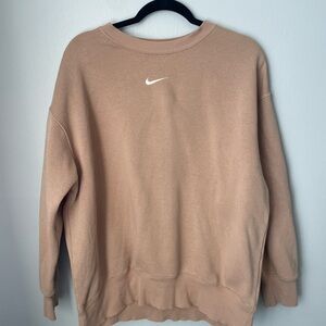 Nike | Woman’s Oversized Nike Fleece Crewneck